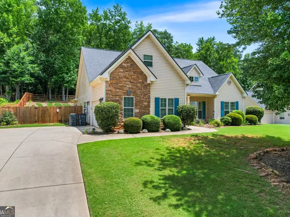 565 Jefferson Walk Cir, Jefferson, GA 30549