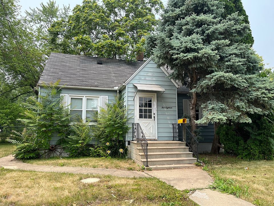 1st image of 418 Dixon St