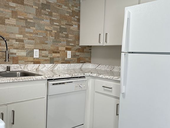 3rd image of 581 W Lincoln Ave APT 101