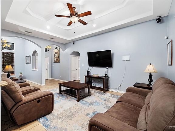 3rd image of 2311 Yellow Rose Dr