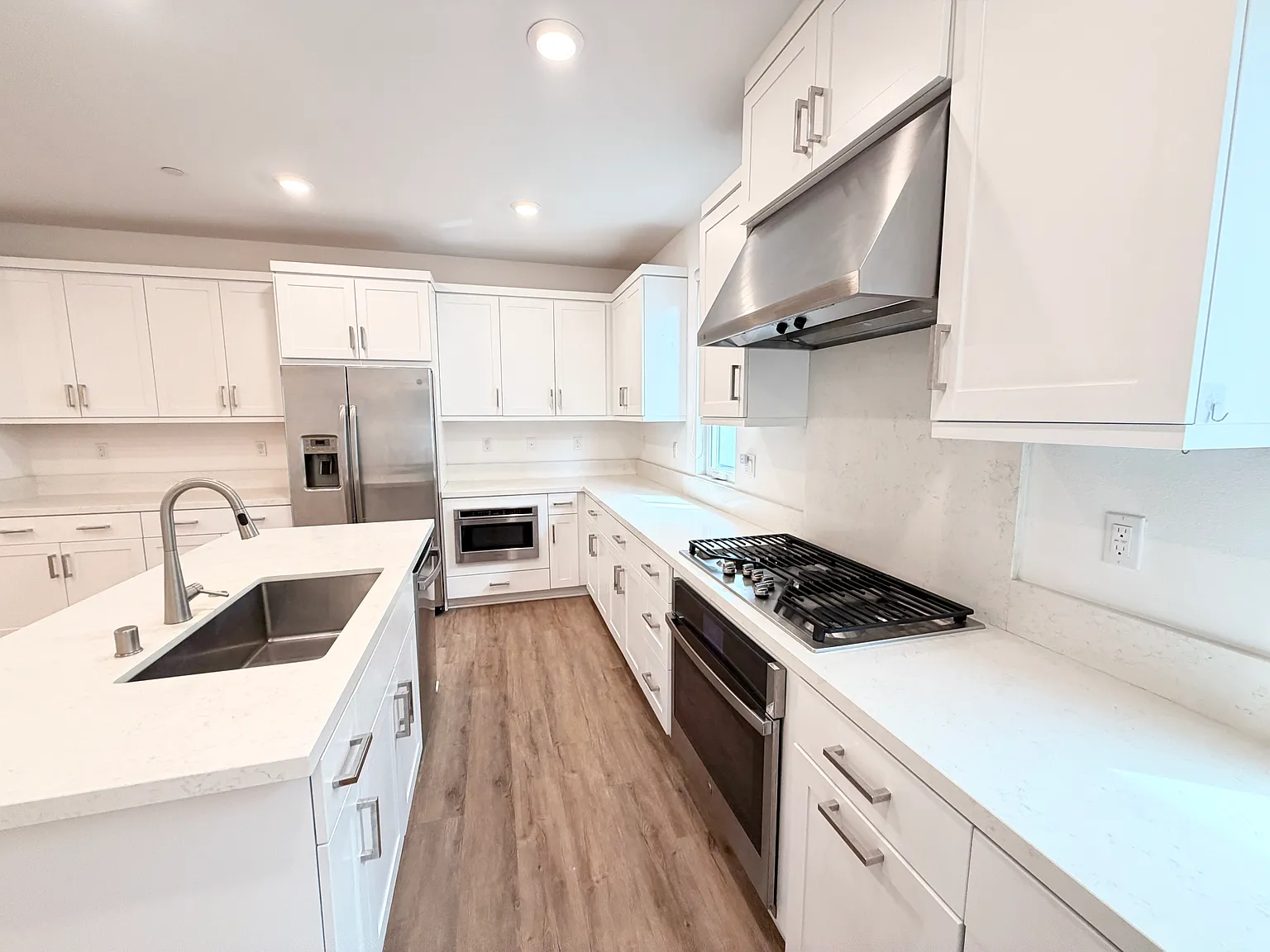 281 Lodestar — Photo 4