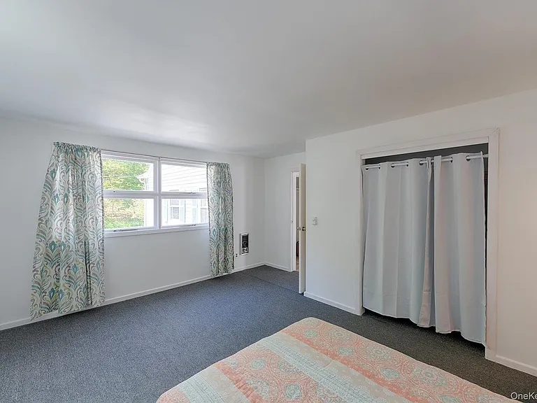 21 Van Dam Rd — Photo 18