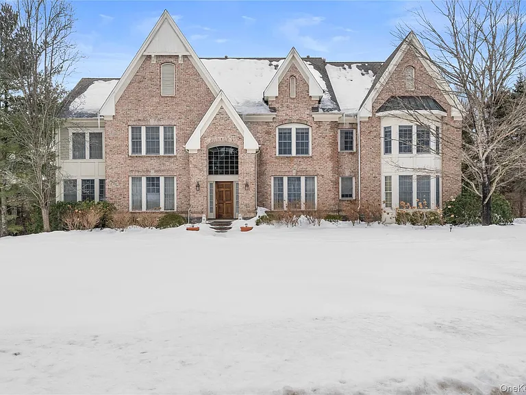 1 Augusta Ct — Photo 34