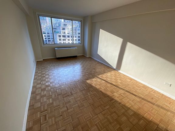 3rd image of 340 E 51st St APT 10K