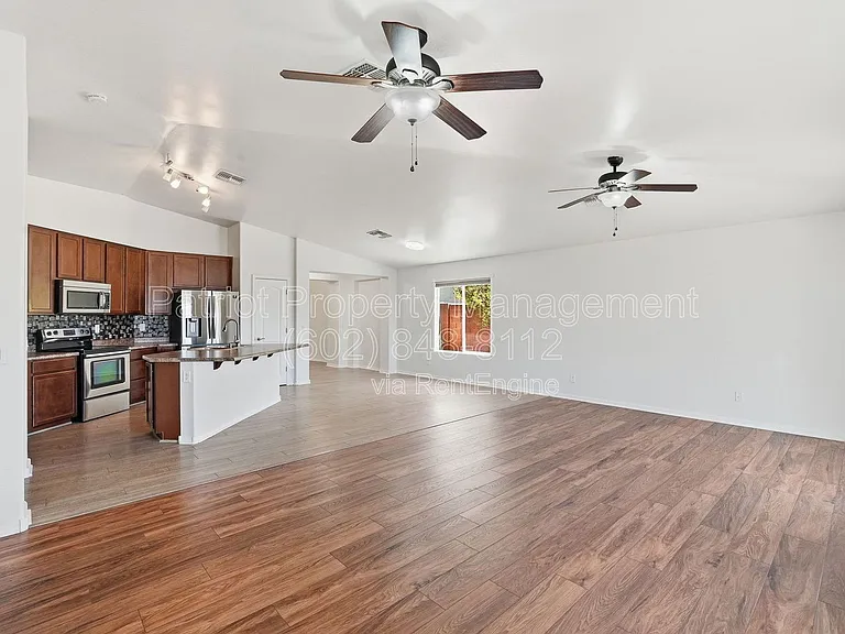20767 W Hamilton St — Photo 11
