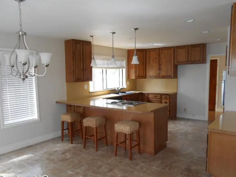 Encina Dr — Photo 18