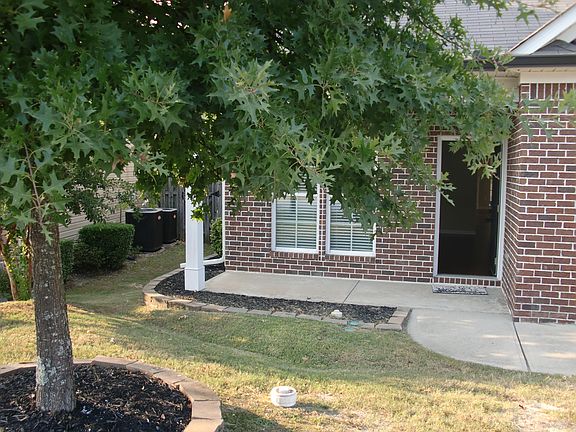 2nd image of 3631 Mossland Dr