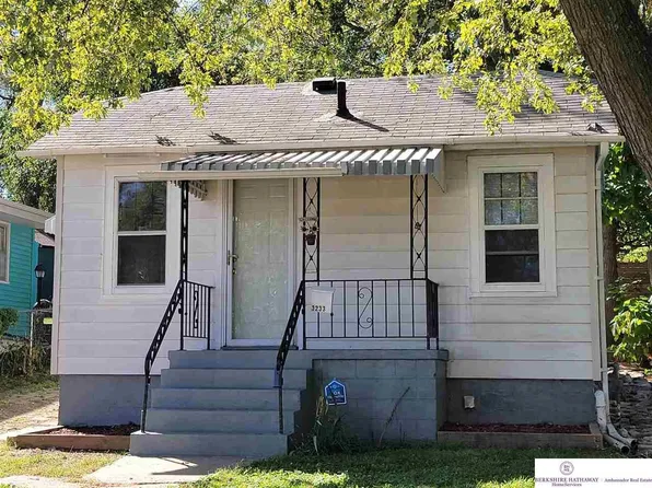 3233 Drexel St, Omaha, NE 68107