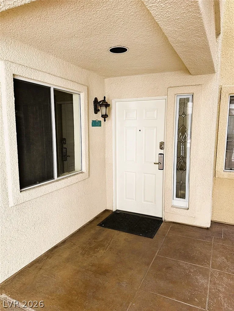 2 bed, 2.0 bath, 974 sqft, $1,695 — Photo 4
