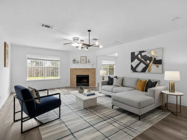 10207 Revelstoke Dr, Houston, TX 77086