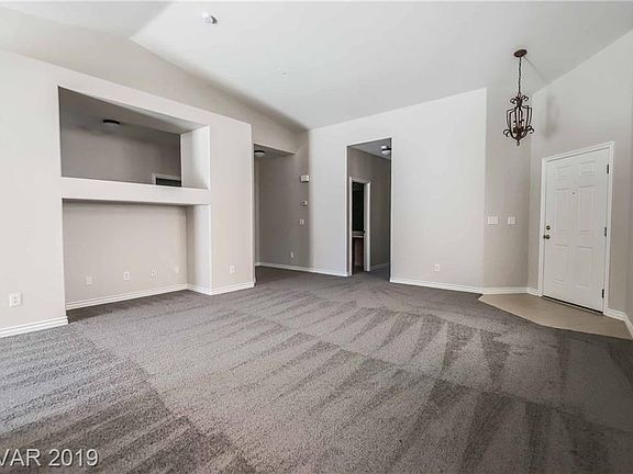 3rd image of 217 Sierra Breeze Ave
