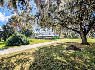 526 Torrey Rd, Bowling Green, FL 33834