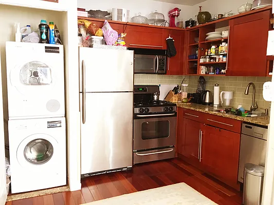 Rented by NY Space Finders Inc. | media 1