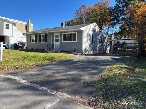 16 Yates St, West Haven, CT 06516