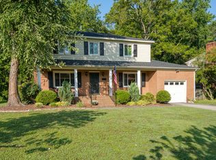 411 Pin Oak Rd, Newport News, VA 23601