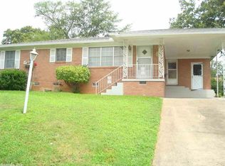 1008 W 52nd St, N Little Rock, AR 72118