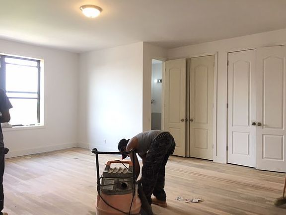 2nd image of 520 Lincoln Pl APT 6D