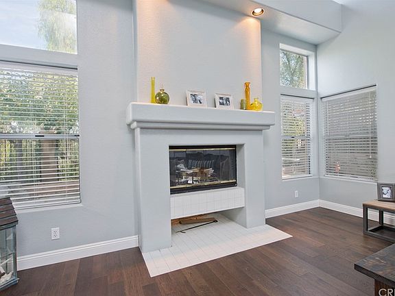4th image of 23823 Valley Oak Ct