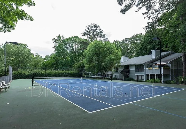 1309 Summit North Dr NE — Photo 1