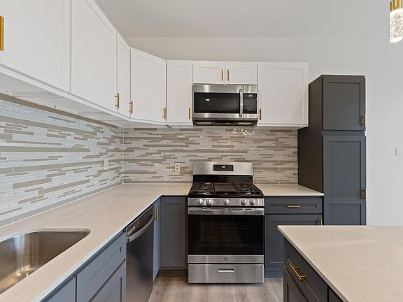 5th image of 4528 Live Oak St #2