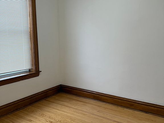 5th image of 2346 S Marshall Blvd #1
