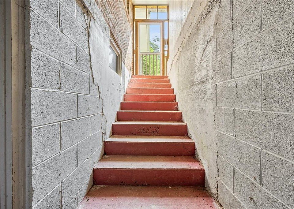 61st image of this home