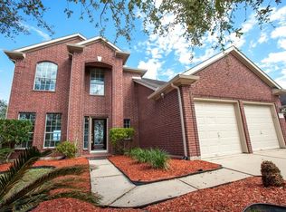 214 Cinnabar Bay Dr, League City, TX 77573