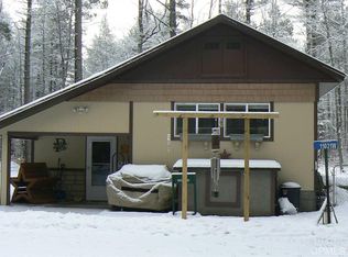 11031 Lily Lake Rd, Manistique, MI 49854