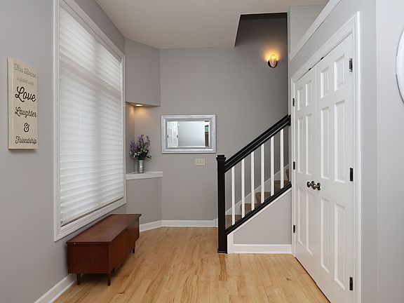 4th image of 2070 Valley Creek Ln