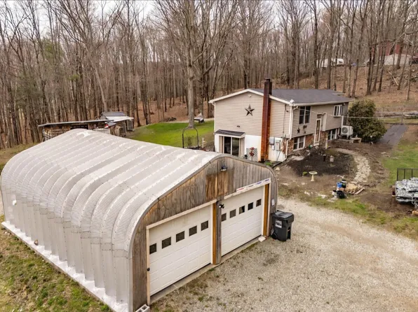 26 Rapp Rd, Austerlitz, NY 12017
