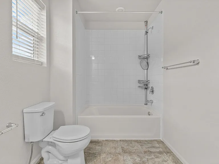 2917 Pawnee Creek Dr — Photo 21