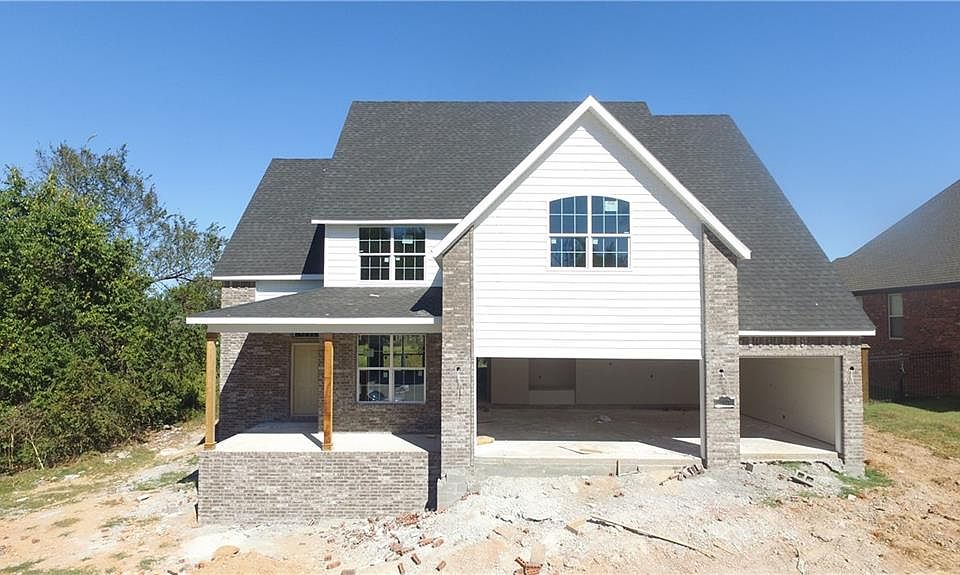 2nd image of 6607 W Addison Ave