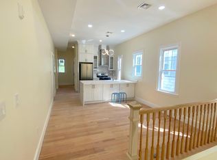 32 Putnam Ave #3, Cambridge, MA 02139