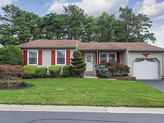 2nd image of 21 Westport Drive