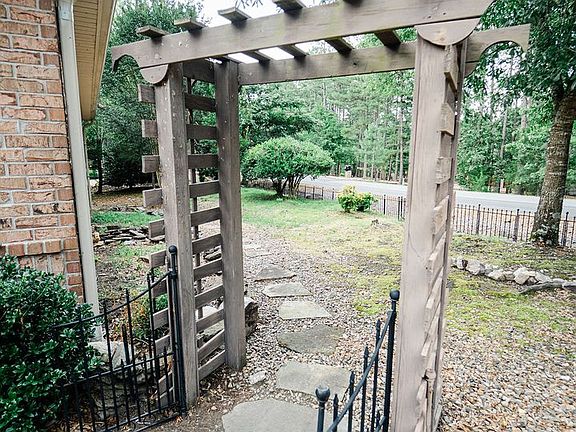 2nd image of 2 Alabanza Ln