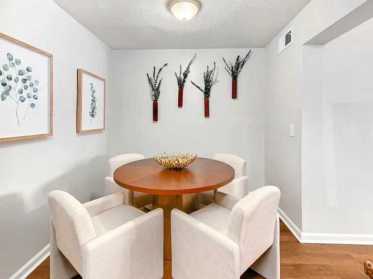 Legend Oaks Gated Community — Photo 12