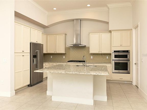 3rd image of 8424 Via Vittoria Way
