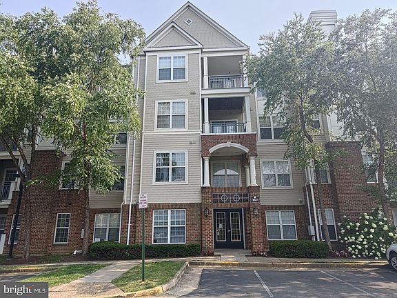2nd image of 3021 Nicosh Cir Unit 1105