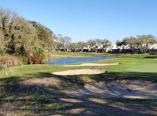 92 Saint Andrews St, Rockport, TX 78382