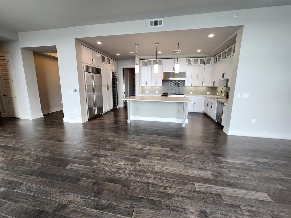 1st image of 960 Speer Blvd #1615