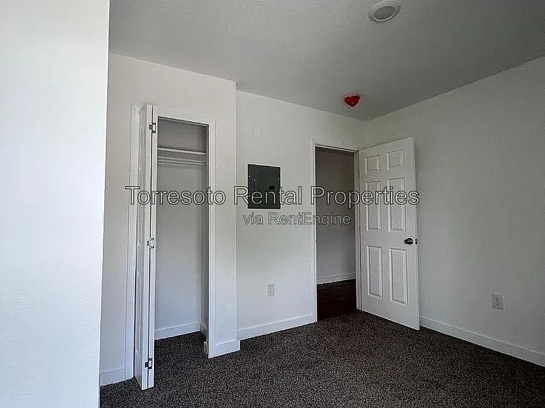 224 W Pyron Ave #C — Photo 11