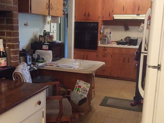 5th image of 2203 Wilkins Pl SE