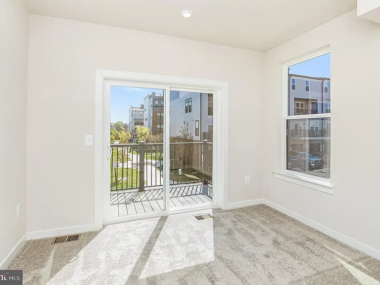 44514 Wolfhound Sq — Photo 21
