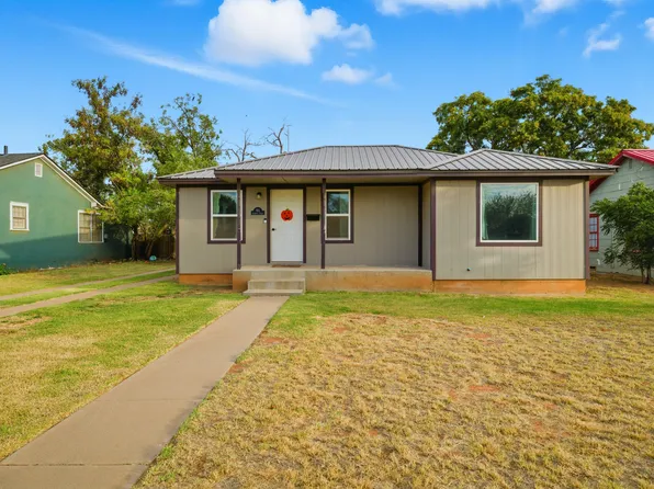 915 E Cardwell St, Brownfield, TX 79316