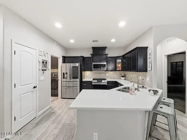 13655 Stonor Ct — Photo 6