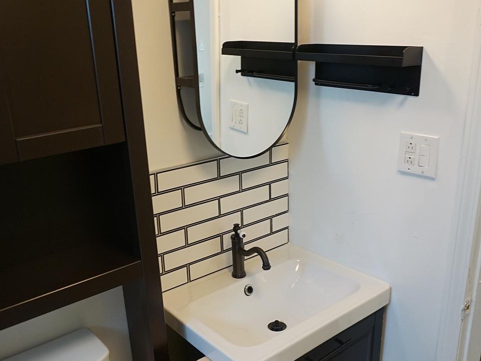 1st image of 210 Union Ave #1