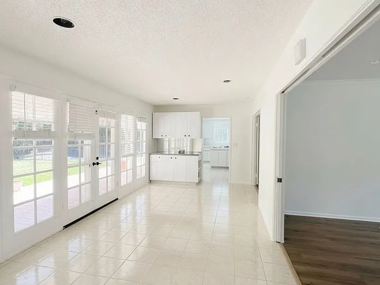 2570 Wallingford Rd — Photo 6