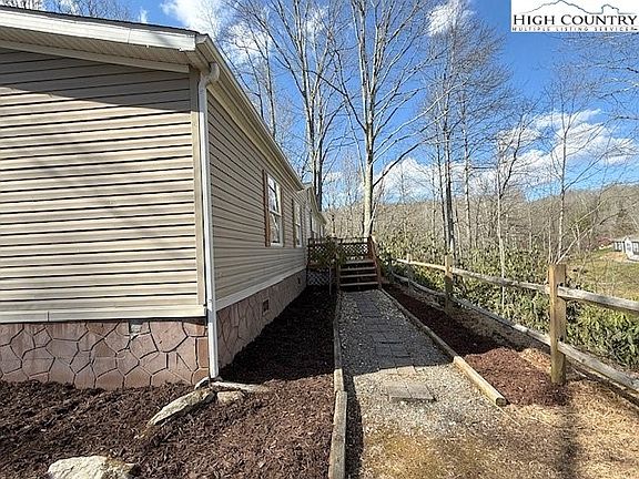 4th image of 68 Rhoneys View Road