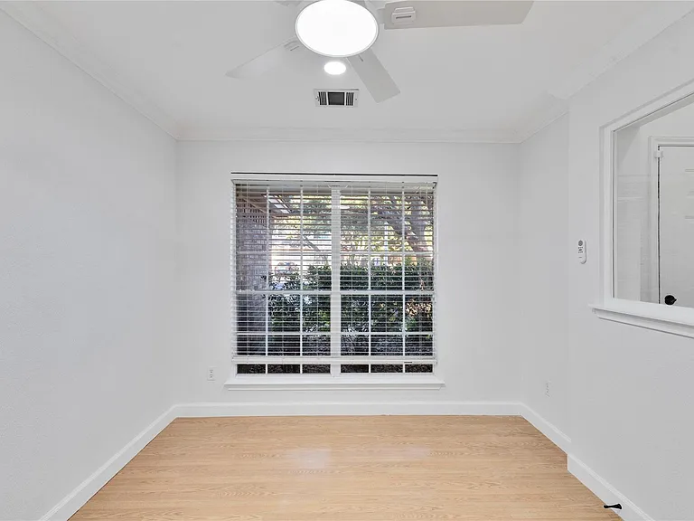 2607 Claudia Dr — Photo 3