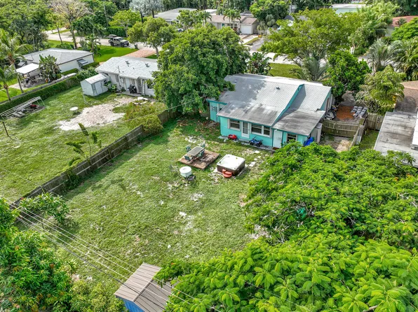 219 NE 16th Street, Delray Beach, FL 33444